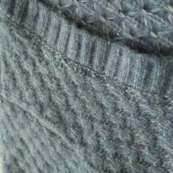 FLAG & ANTHEM I Light Blue Boxy Cropped Knit V- Neck Cardigan Sweater, L - Picture 6 of 12